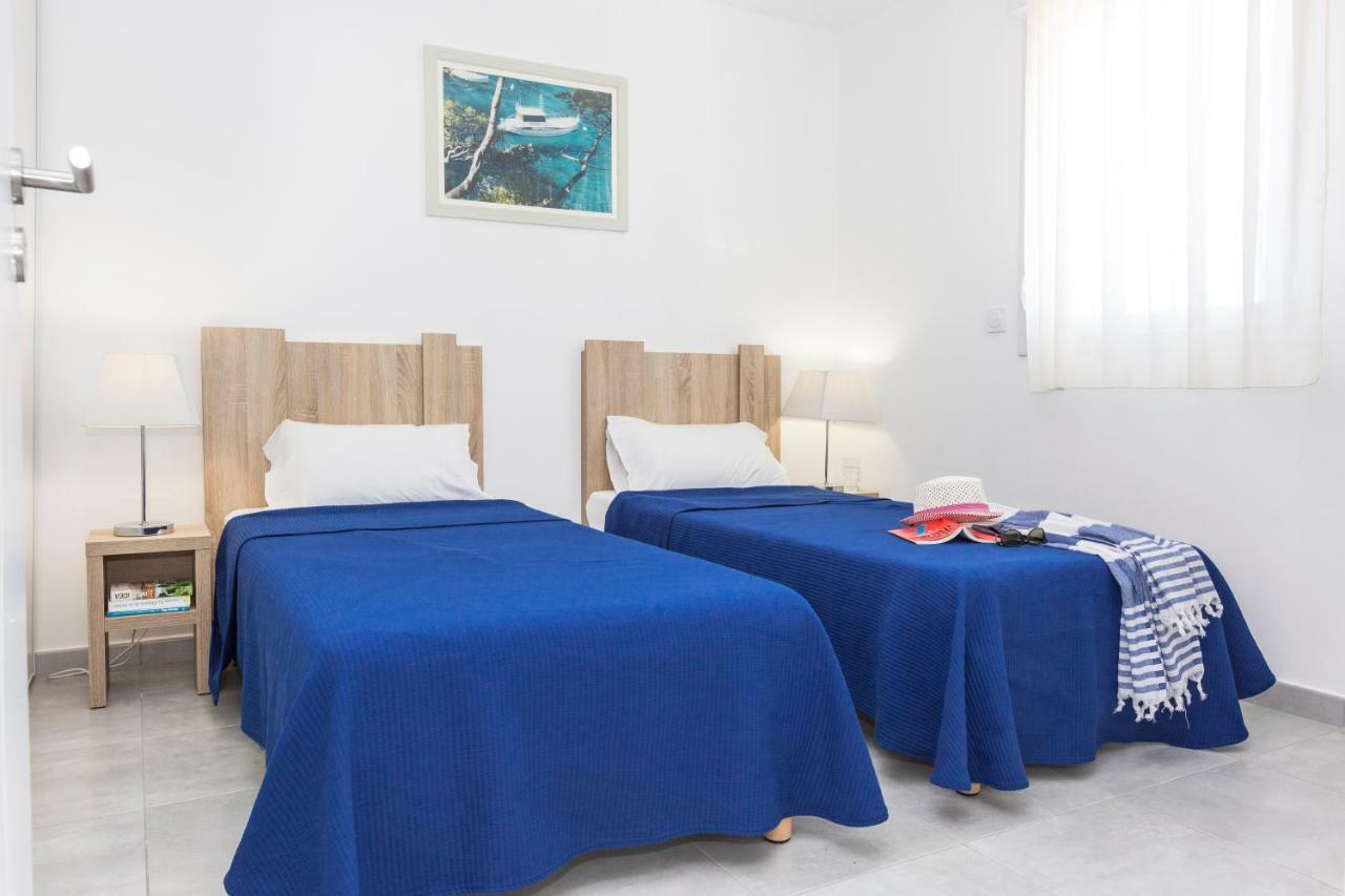 Residence Odalys Acqua Bella ポッジョ・メッザナ エクステリア 写真
